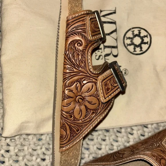 Myra hand tooled sandals
Brand new 
Size 8 - Picture 2 of 2
